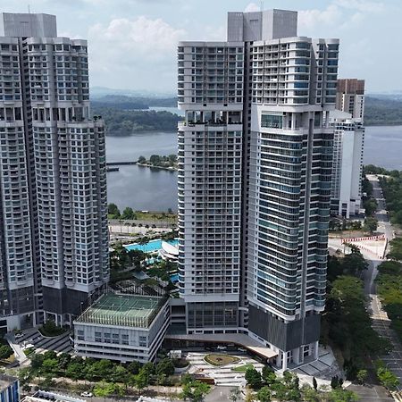 Teega Suites Puteriharbour By Wp Homestay Johor Bahru Extérieur photo