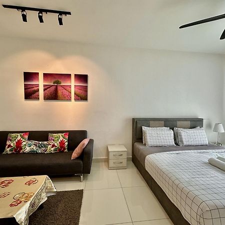 Teega Suites Puteriharbour By Wp Homestay Johor Bahru Extérieur photo