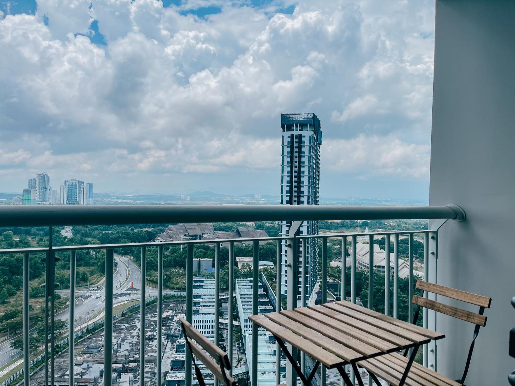 Teega Suites Puteriharbour By Wp Homestay Johor Bahru Extérieur photo